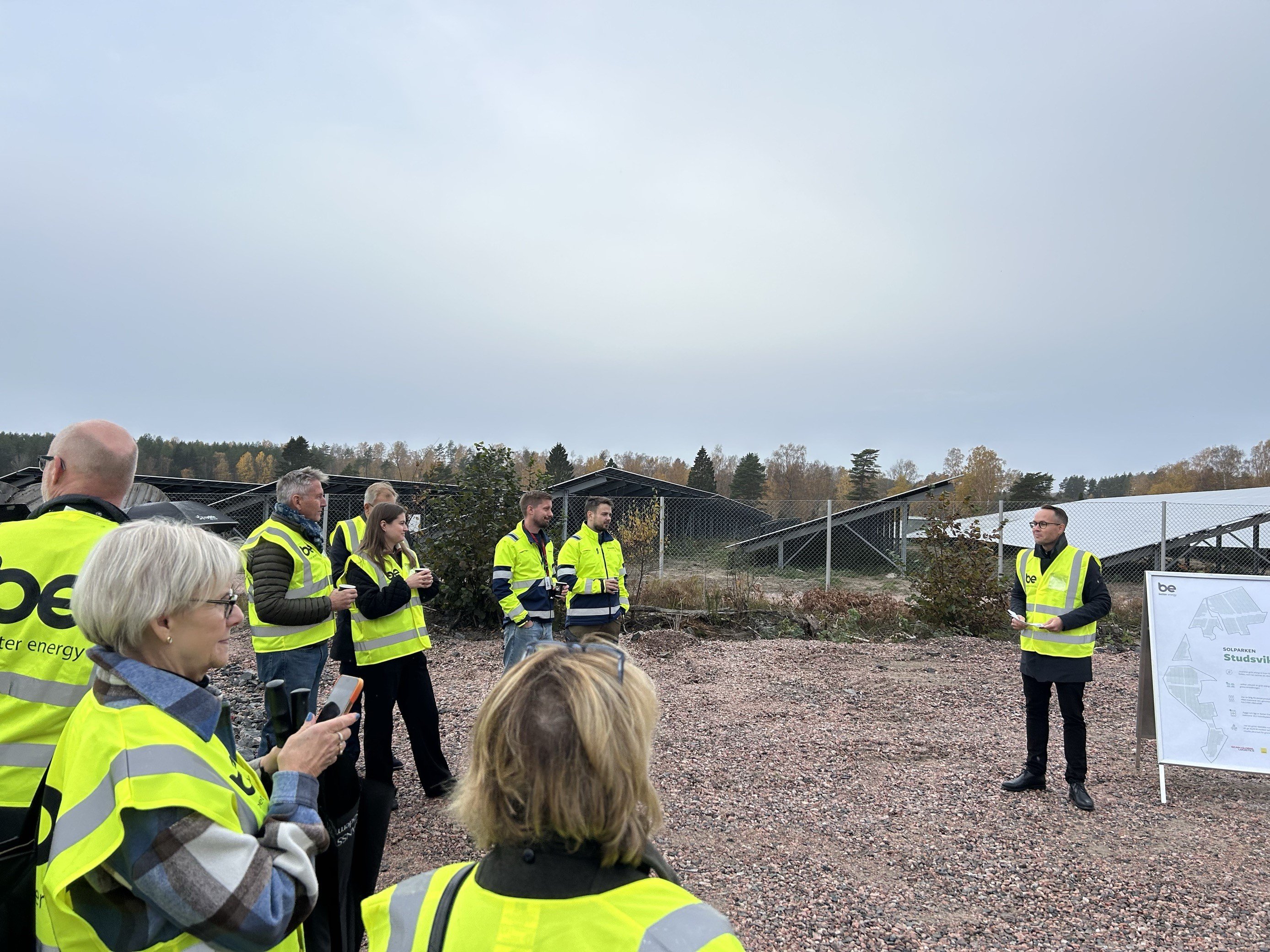 Image of people at a park opening event in Studsvik.